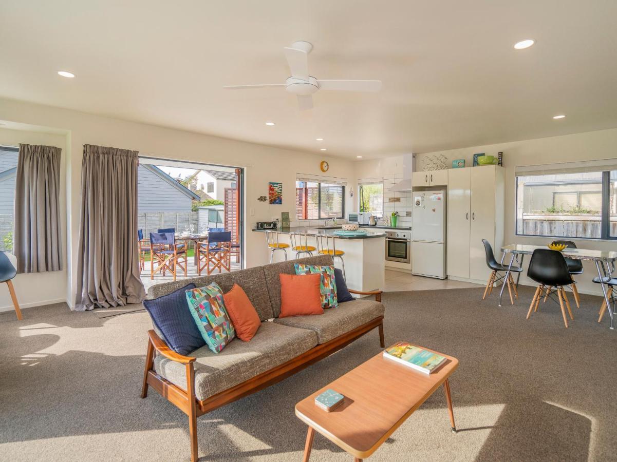 Sunlight Bach - Whitianga Holiday Home Экстерьер фото