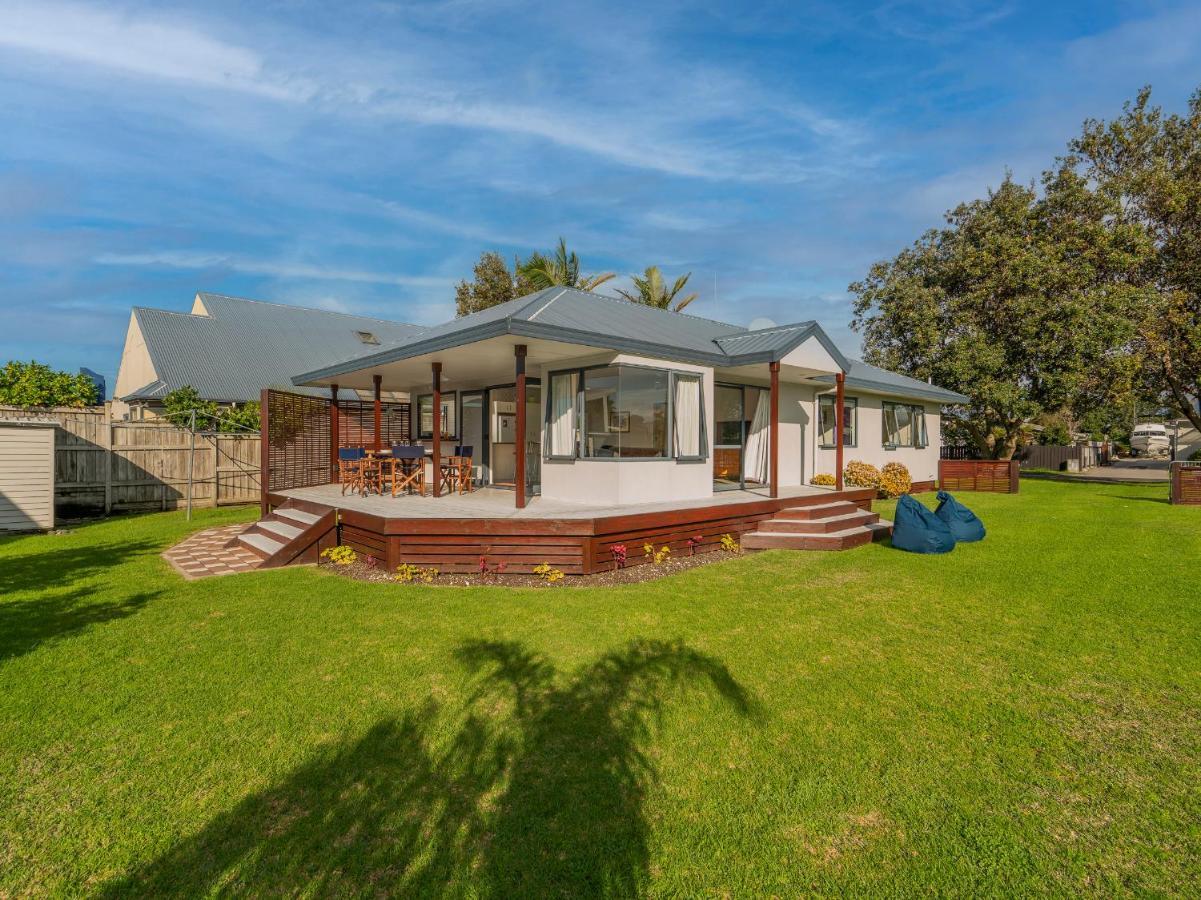 Sunlight Bach - Whitianga Holiday Home Экстерьер фото