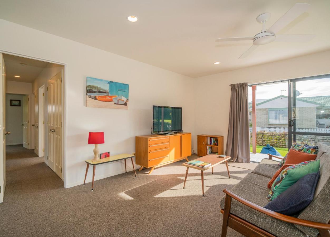 Sunlight Bach - Whitianga Holiday Home Экстерьер фото
