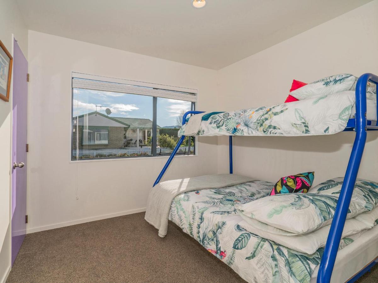 Sunlight Bach - Whitianga Holiday Home Экстерьер фото